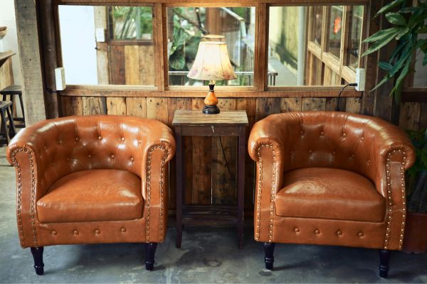 leather upholstered furniture